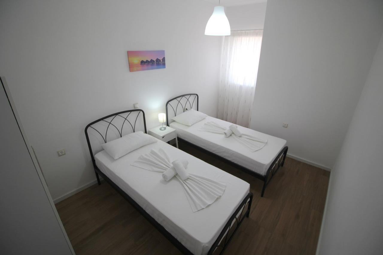 Nefeli Apartments Саранда Экстерьер фото